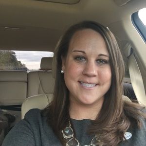 Meet your Posher, Caroline